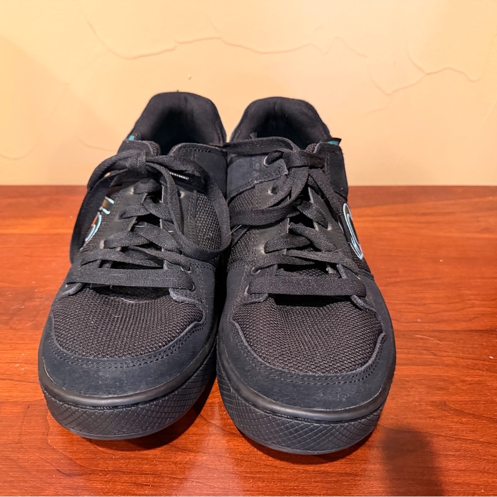 Adidas Five Ten Free Rider women’s Mountain Bike shoes size 9 1/2 black - Picture 2 of 6